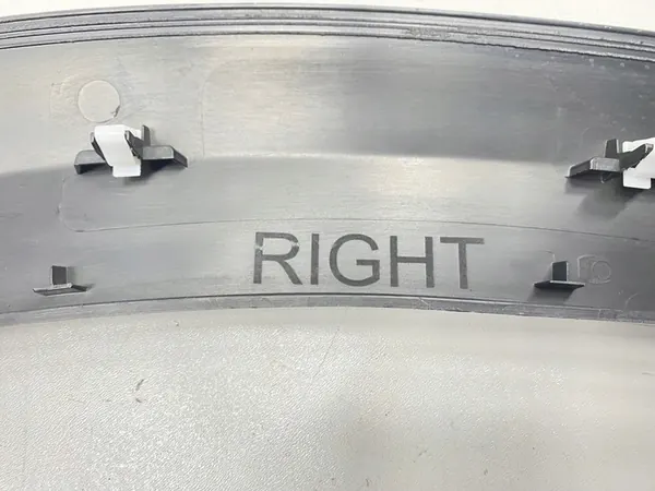 Rivestimento parafango posteriore destro Peugeot 2008 2012-2019 OEM image 8