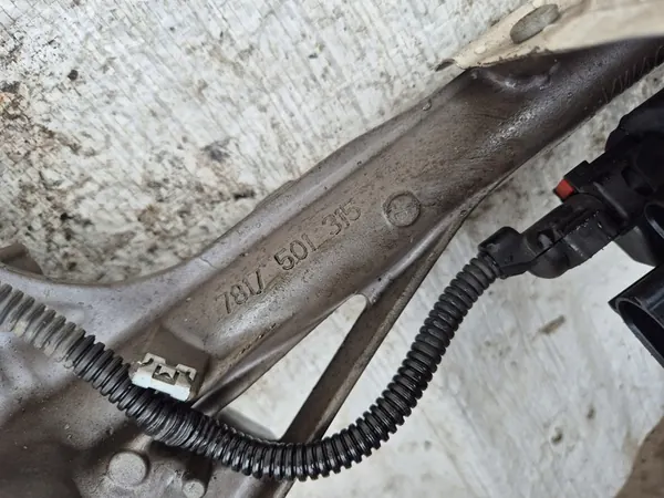 Caixa de direção VW Golf VIII 1.0 TSI image 9