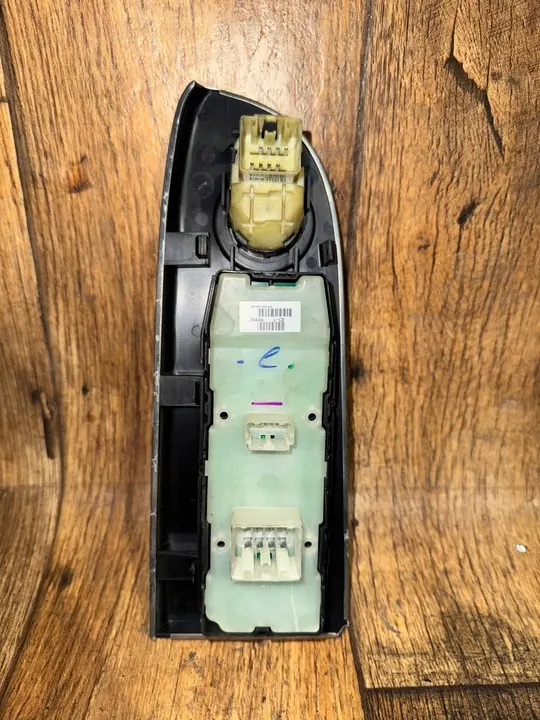 JEEP GRAND CHEROKEE WK Interruptor de Janela 04602781AA image 2