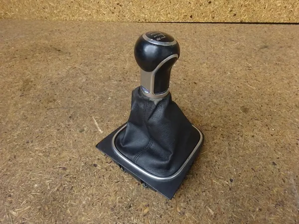 VW GOLF V R32 Växelspak Knopp Set 1K0711113BE image 2