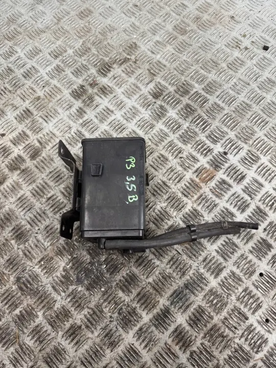 OEM-hiilifiltteri Mitsubishi Pajero III 3.5 B:lle image 2
