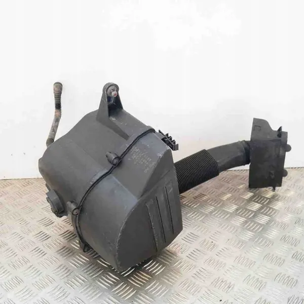 Ilmansuodatin kotelo VW Polo (6R, 6C) OEM 6R0129601G image 3