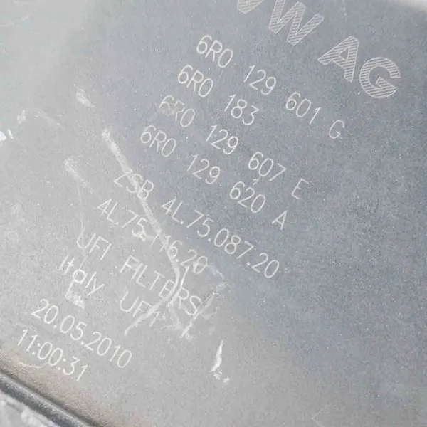 Ilmansuodatin kotelo VW Polo (6R, 6C) OEM 6R0129601G image 7