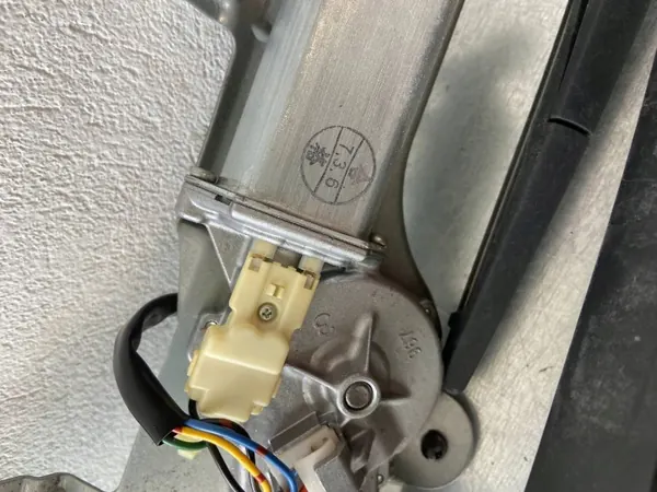 Achterruitenwissermotor Subaru Impreza II OEM 34948581 image 4