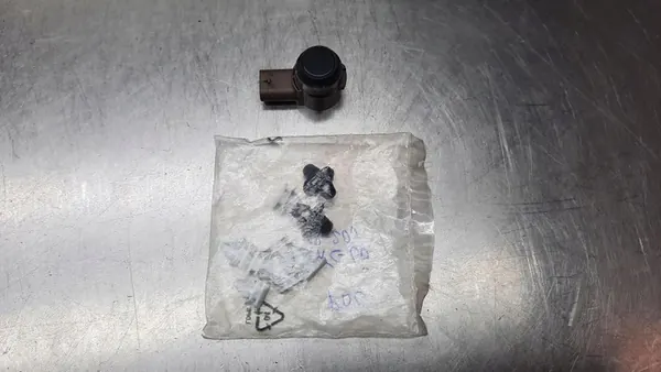 Parkeringssensor Volvo XC60 II 18-20R OE 31471049 image 5