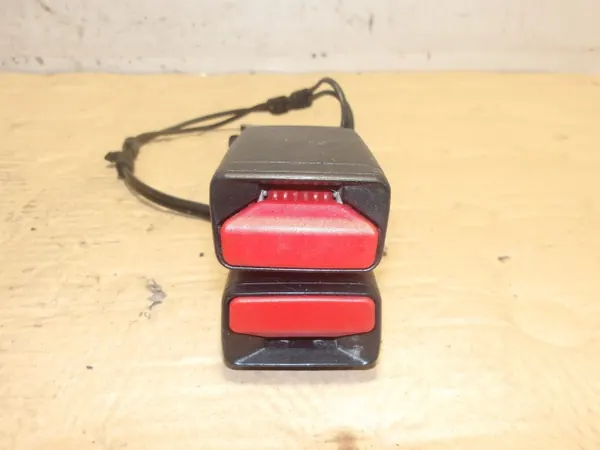 Boucle de ceinture OEM 6163909 pour Peugeot 508 2011 image 3
