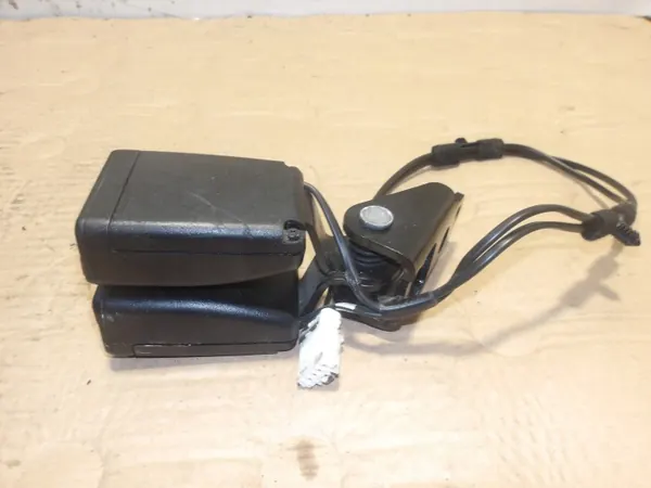 Boucle de ceinture OEM 6163909 pour Peugeot 508 2011 image 4