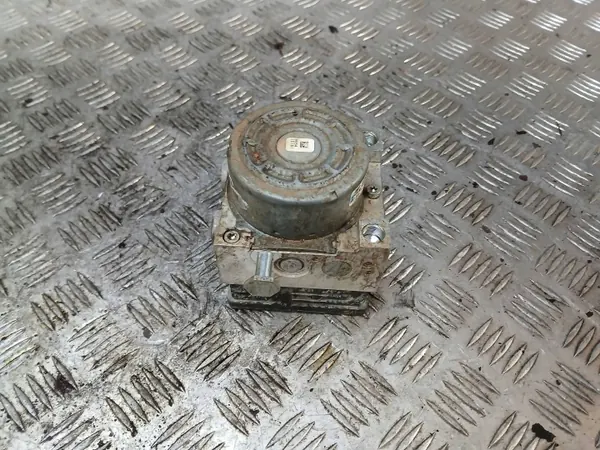 ABS-pump Hyundai Kona 2018 OEM 58900J9000 image 7