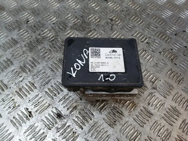ABS-pump Hyundai Kona 2018 OEM 58900J9000 image 8