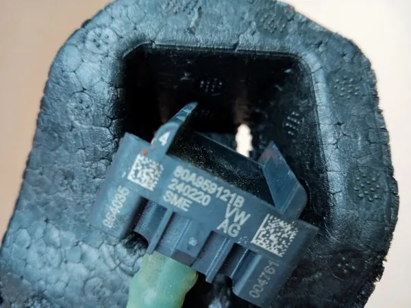 AUDI Q5 II Absorvedor de Para-choque Dianteiro com Sensores OEM 80A807550B image 5