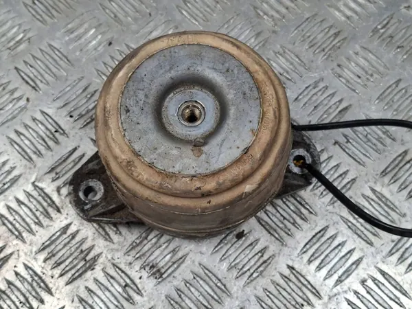 Mercedes-Benz GLK (X204) 2009 Motorsteun rechterzijde OEM image 2