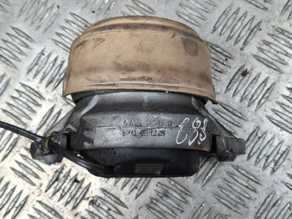 Mercedes-Benz GLK (X204) 2009 Motorsteun rechterzijde OEM image 4