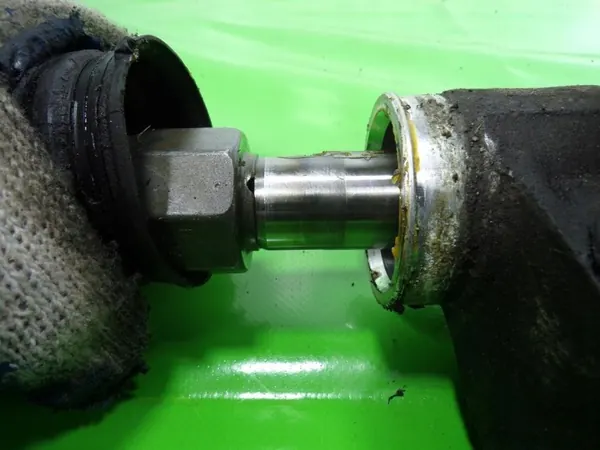 Opel Zafira B Glühkerze OEM 13188616 - Gebraucht image 5