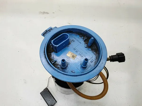 AUDI TT TTS 8J 2.0 TFSI Brandstofpomp Drijver image 3