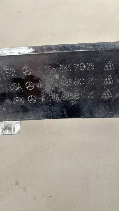 MERCEDES ML W166 Främre Stötfångare Krom A1668857925 image 3