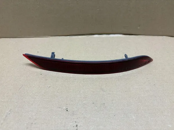 Reflector parachoques trasero Ford Mustang Mach-E OEM LJ8B-13B414-A image 2