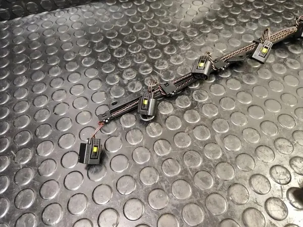 Tuyaux d'injecteur BMW 5 (F10) 2.5L Diesel 2012 image 5