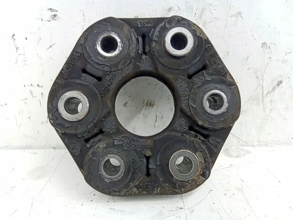 Accouplement d'arbre de transmission OEM 2054110000 Mercedes-Benz image 2