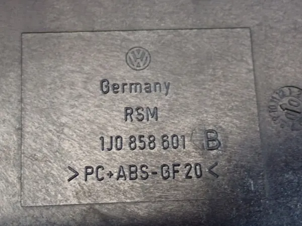 VW Golf IV Bekerhouder OEM 1J0858601B - Gebruikt image 5