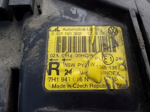 2005 Volkswagen Transporter - Caravelle T5 Refletor 0301191302 image 6