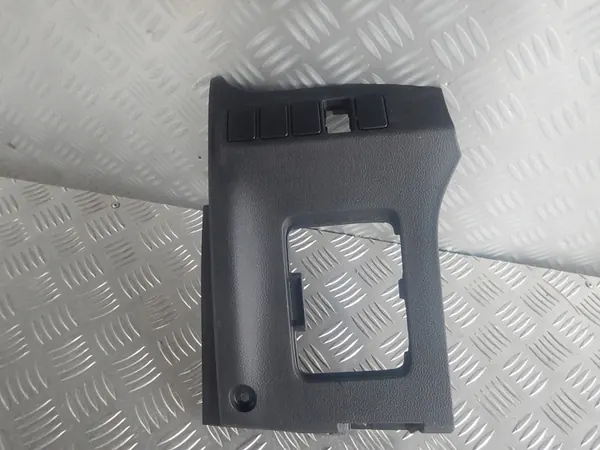 Cobertura Painel Esquerda Mitsubishi Outlander III OEM 8002C443 image 2
