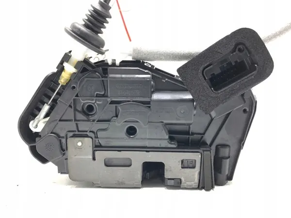 Fram Höger Dörrlås SKODA SUPERB III Kombi image 3