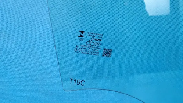 Sivuikkuna OEM 555000387AA - Oikea etuovi image 3