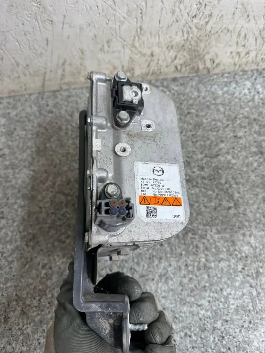 Convertisseur de tension OEM BDMC-67ZD3-D Mazda CX-30 image 9