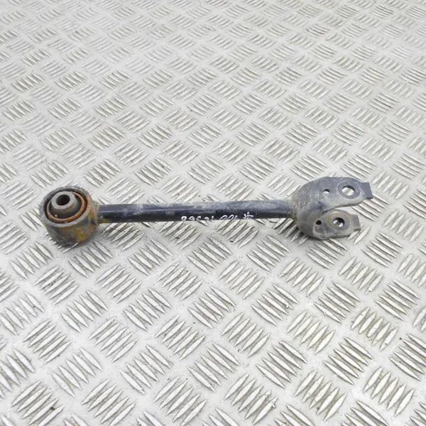 Braccio di controllo superiore posteriore sinistro Toyota RAV 4 (XA50) 2018 OEM image 3