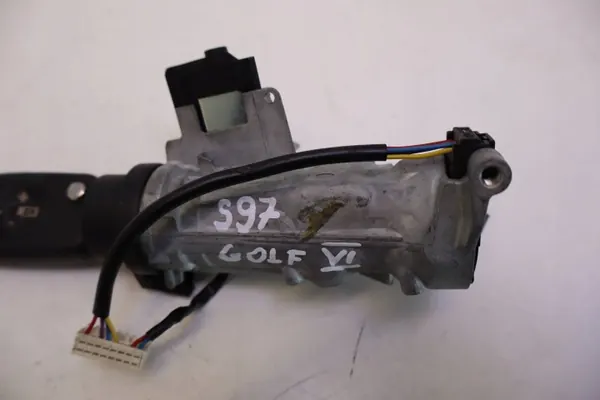 Audi A3 8P Kiinteä osa OEM 1K0905865A image 3