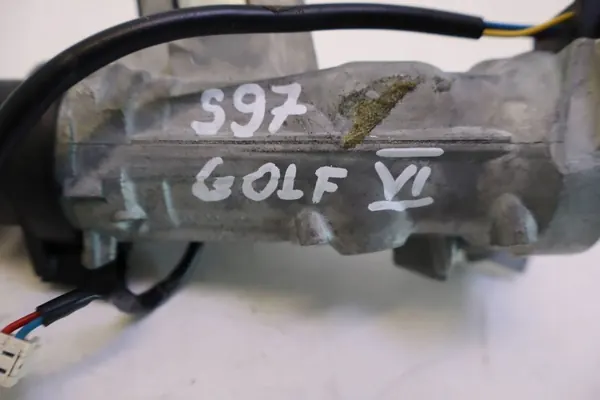 Audi A3 8P Kiinteä osa OEM 1K0905865A image 5