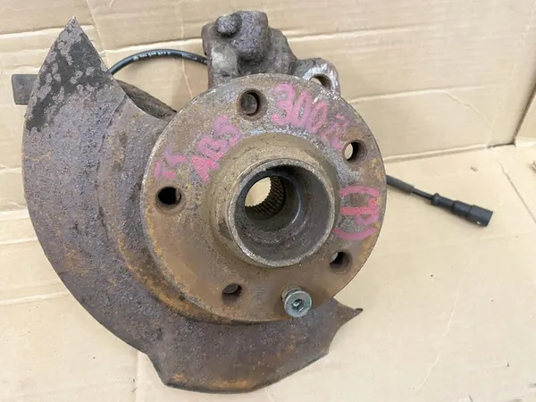 VW TRANSPORTER T4 96- Mozzo sterzante anteriore destro ABS image 3