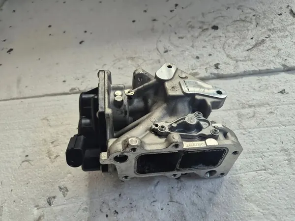 EGR-venttiili Vw Transporter T5 2.0 TDI image 2