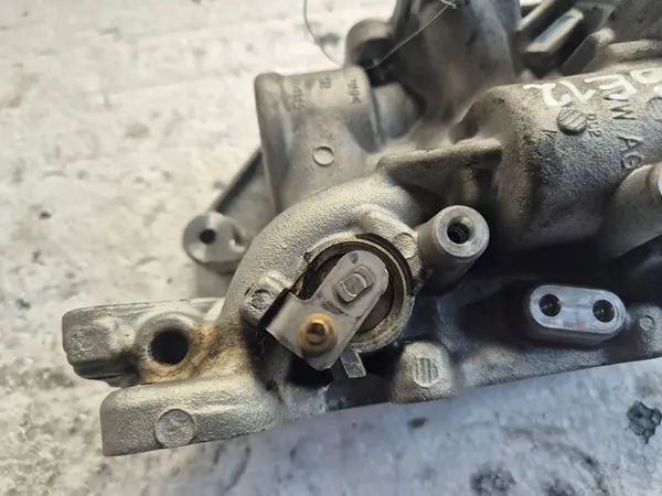 EGR-venttiili Vw Transporter T5 2.0 TDI image 4