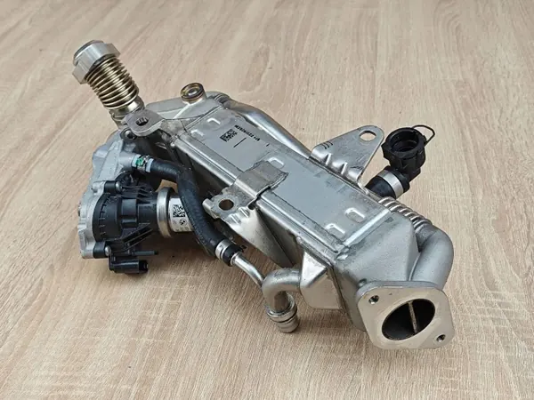 Soupape refroidisseur EGR OEM 8580452 pour BMW 2.0D image 5