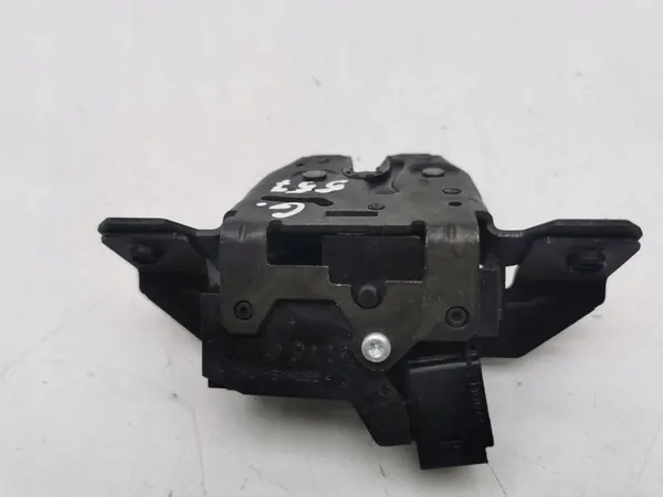 Opel Zafira C 2014 Baklucka Lås image 3