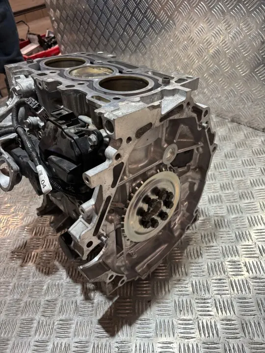 Motorblock nedre del M15A - Toyota Yaris Cross 1.5 Hybrid image 3