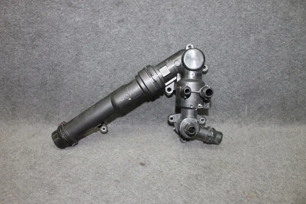 Conjunto de Termostato BMW G20 G30 G11 G15 G01 G05 G07 - OEM image 3