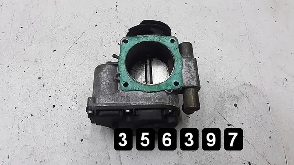 Corps de papillon Audi A6 2003 1800PETROL 058133063e image 4