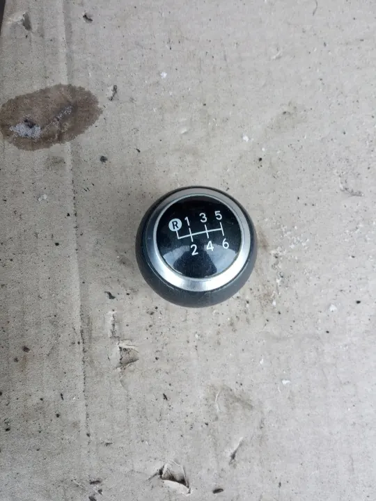 Pomo de cambio Toyota Auris II 13-18 OEM Usado image 4