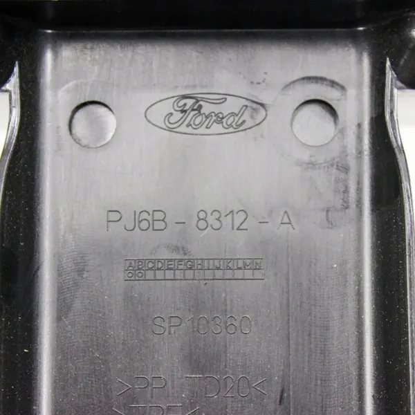 Ford Kuga III 2025 Intercooler-ilmaputki OEM PJ6B8312A image 6