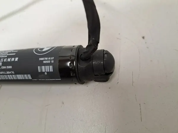 Actuador de maletero derecho OEM 9482790 para BMW X4 image 3