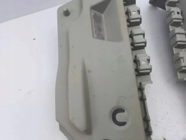 OEM 799114870R Cubierta Estante Maletero Derecho Renault Zoe image 6