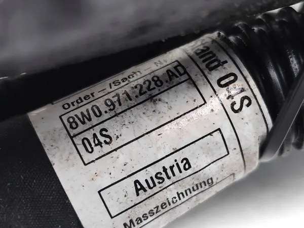 Cable de Arranque Audi OEM 8W0971228AD - Usado image 7