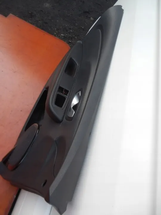 Tapicería Puerta Delantera Izquierda OEM Renault Clio IV image 5