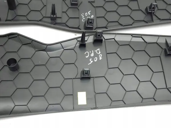 SEAT Leon IV 2020 Garniture console centrale OEM 5FC863045 image 5