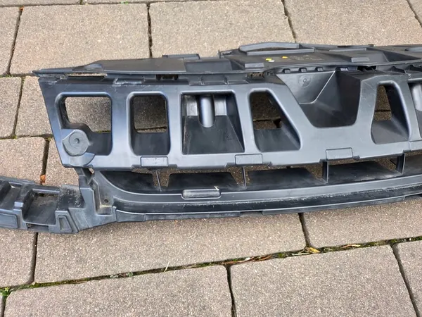 Renault Megane III Etupuskuri Vahvistus 620367065R image 3