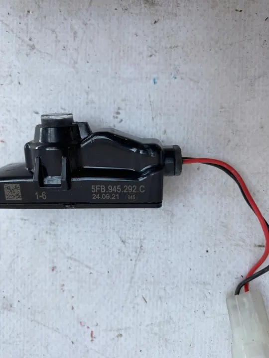 SEAT Leon IV rechte Spiegelkamera OEM 5FB945292C image 3