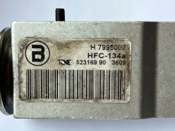 AC Laajennusventtiili Audi A4 B8 A5 Q5 8K0820679B image 3