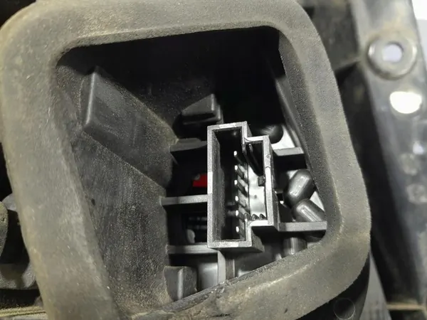 SKODA FABIA III NJ LIFT LUZ TRASERA DERECHA EU 6V9945096 image 8